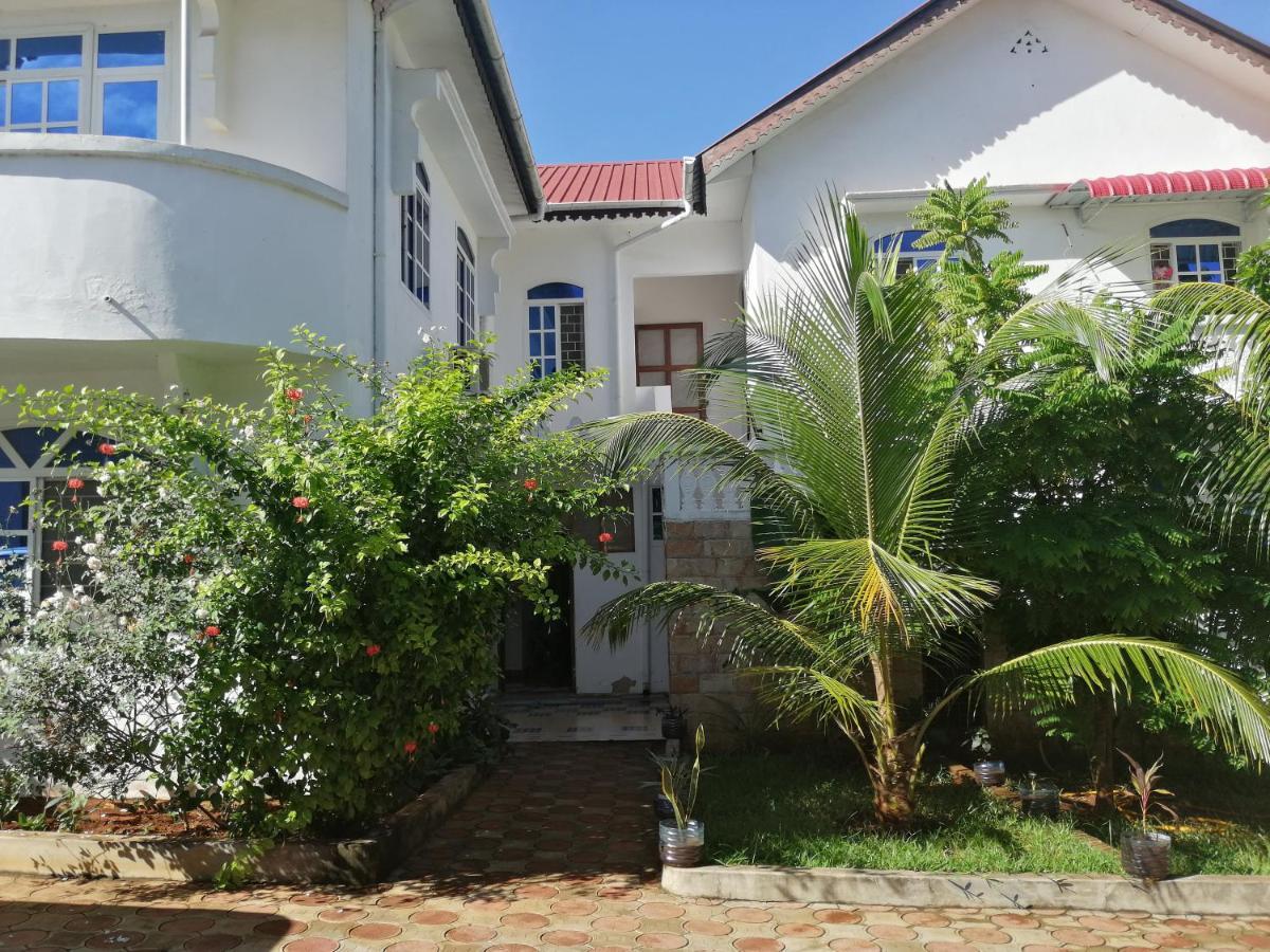 Salhiya Lodge Zanzibar Екстериор снимка